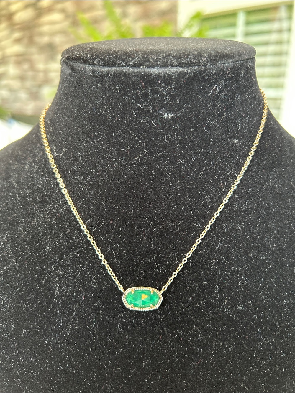 Kendra Scott Elisa Necklace with Green Pendant - Picture 3 of 5